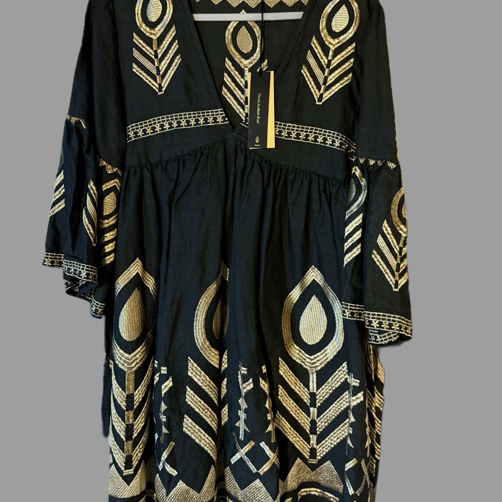 Elegant Black and Gold Midi Dress